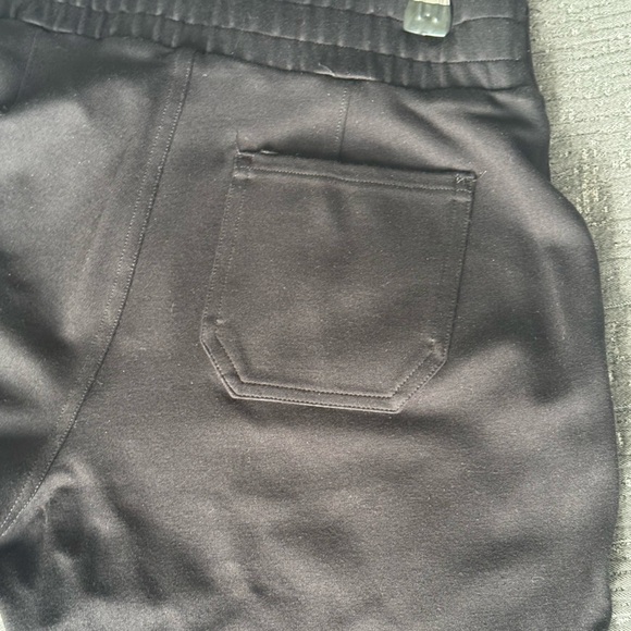 Spanx Perfect Pant Jogger, Black, Size Small - Picture 5 of 7